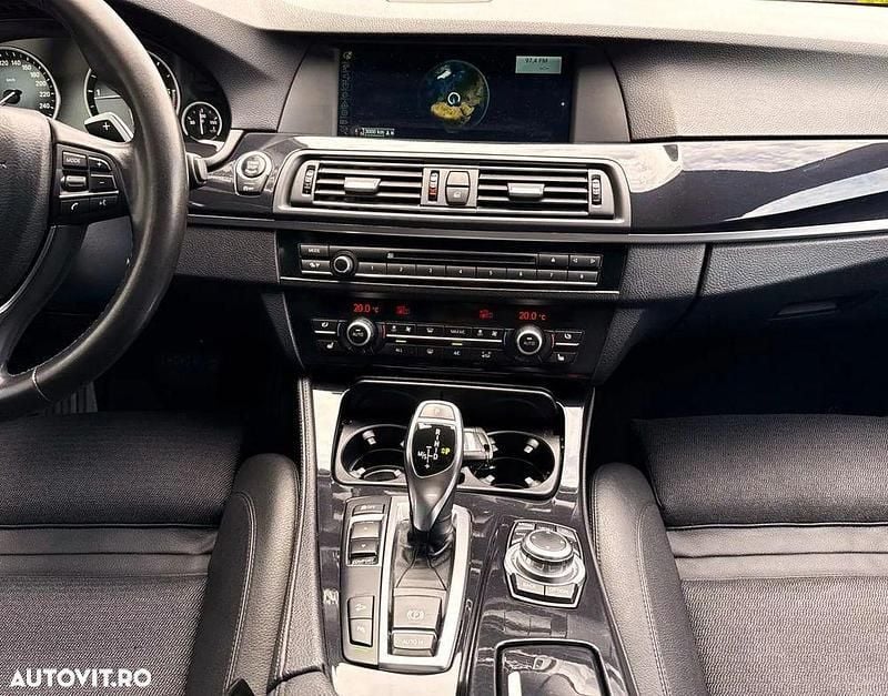 Gri Utilizat 2012 BMW 525 Sport Line Break | 9.999 EUR (Preț bun) - Imagine 1/4