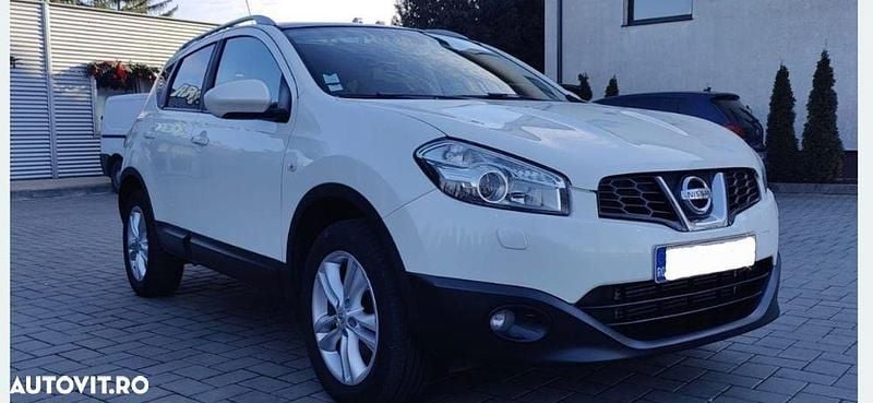 Culoarealb Utilizat 2013 Nissan Qashqai Tekna SUV | 6.590 EUR (Preț bun) - Imagine 1/4