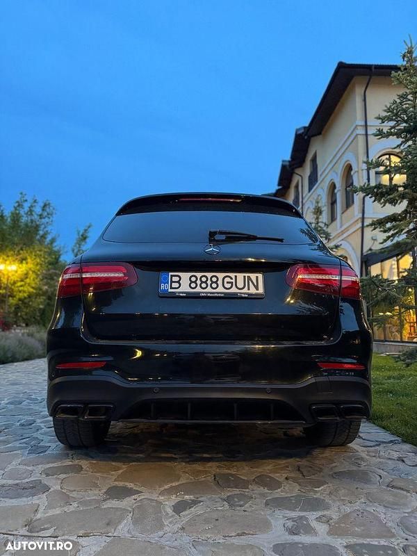 Second-hand Mercedes GLC220 AMG line 170 CP (125 kW) 2018 Culoarenegru SUV