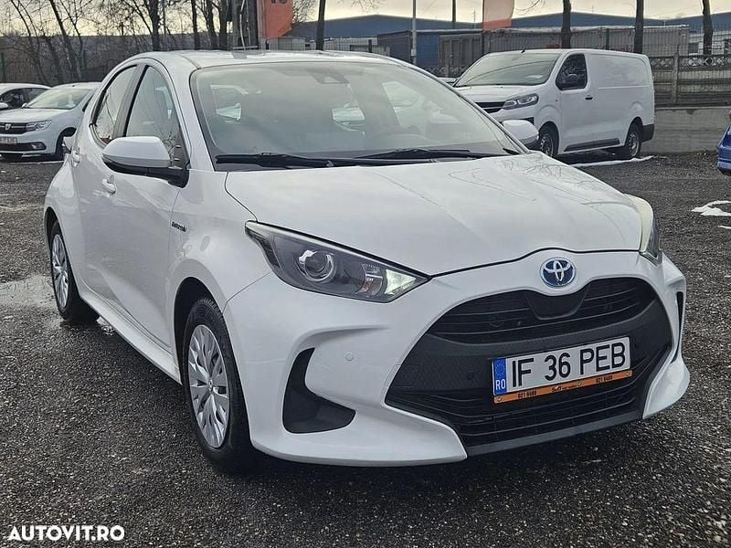 Second-hand Toyota Yaris Hybrid 92 CP (67 kW) 2021 Culoarealb