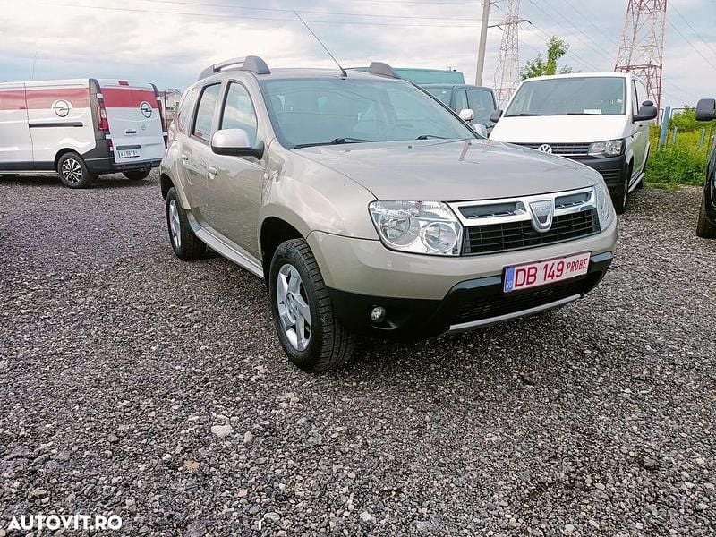Argint Utilizat 2010 Dacia Duster Prestige SUV | 5.199 EUR (Preț OK) - Imagine 1/4