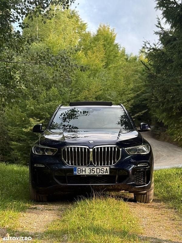 Culoarealbastru Utilizat 2020 BMW X5 SUV | 43.700 EUR (Preț bun) - Imagine 1/4