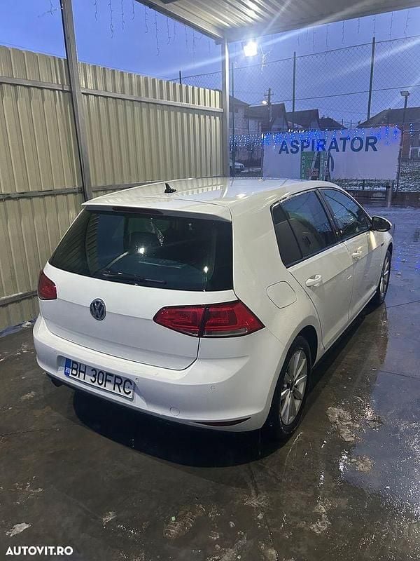 Culoarealb Utilizat 2015 VW Golf VII LOUNGE Hatchback | 8.000 EUR (Preț OK) - Imagine 1/4