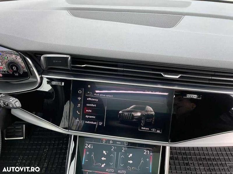 Second-hand Audi Q7 S-Line 286 CP (210 kW) 2021 Culoarenegru SUV