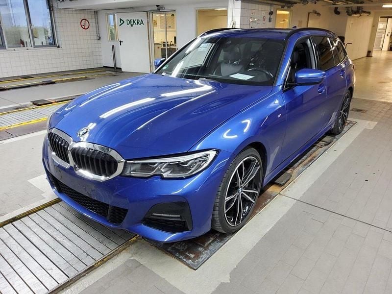 Utilizat 2022 BMW 330 M Sport Break | 39.808 EUR (Preț OK) - Imagine 1/1