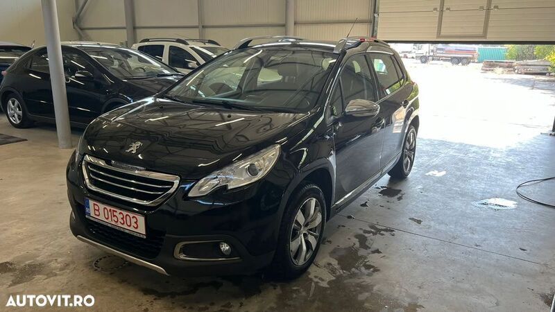 Negru Utilizat 2016 Peugeot 2008 Active SUV | 6.500 EUR (Preț OK) - Imagine 1/4