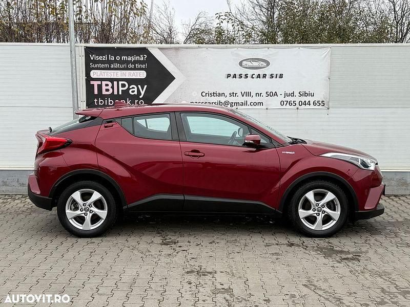 Second-hand Toyota C-HR Style 122 CP (89 kW) 2018 Culoarerosu SUV