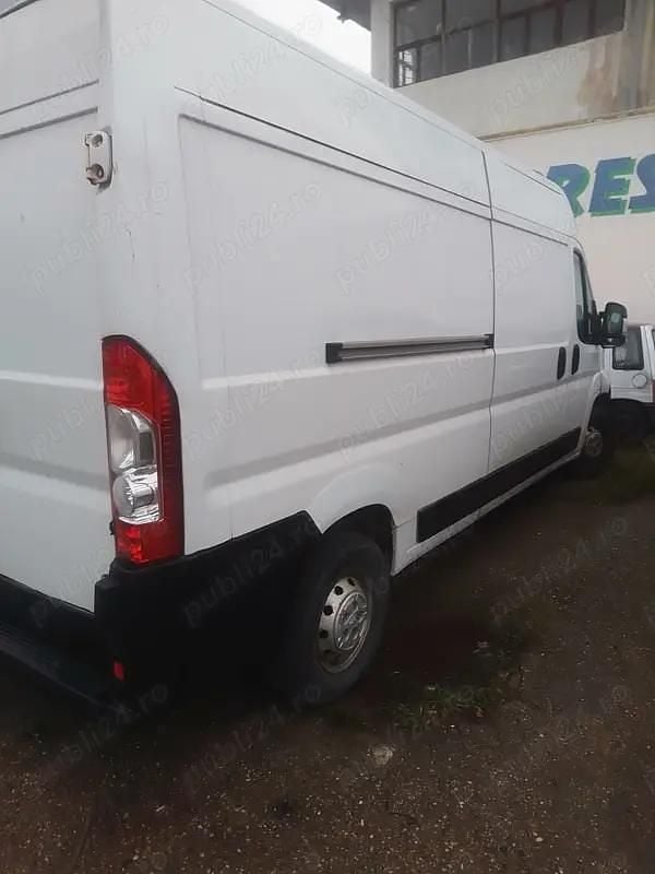 Utilizat 2006 Peugeot Boxer Van | 3.800 EUR - Imagine 1/4