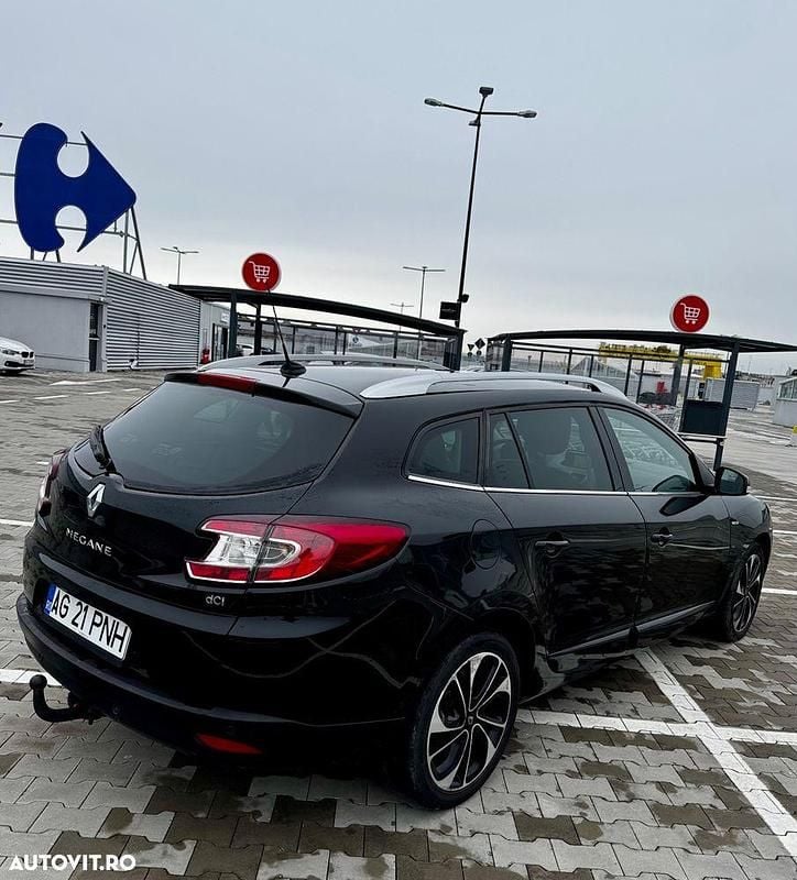 Second-hand Renault Mégane GrandTour Bose Edition 130 CP (95 kW) 2014 Culoarenegru Break