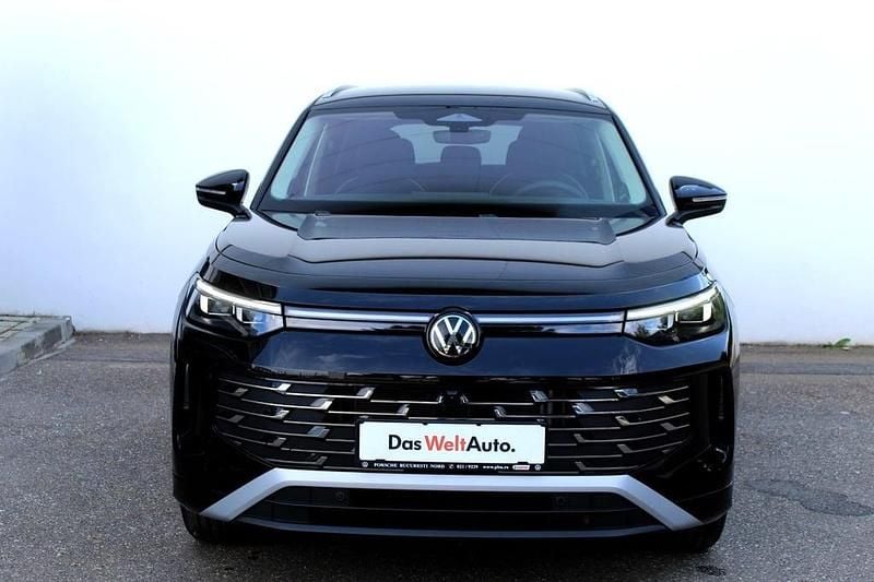 Second-hand VW Tayron Elegance 193 CP (141 kW) 2025 Negru  normal SUV