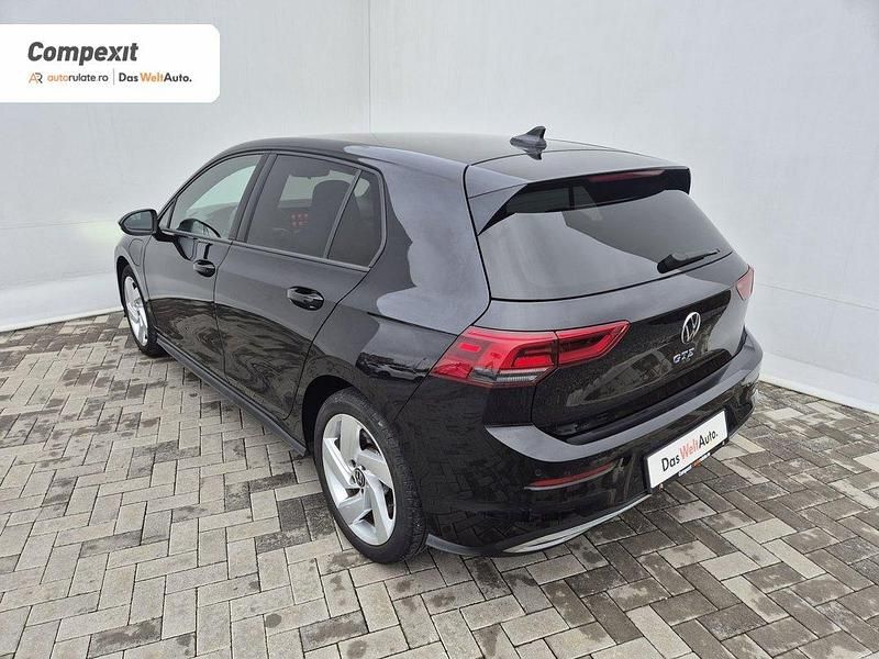 Second-hand VW Golf VIII GTE 245 CP (180 kW) 2021 Culoarenegru Hatchback