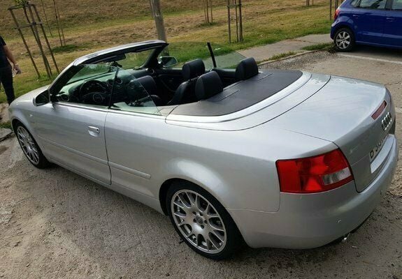 Second-hand Audi A4 Cabriolet S-Line 163 CP (119 kW) 2005 Gri Cabrio