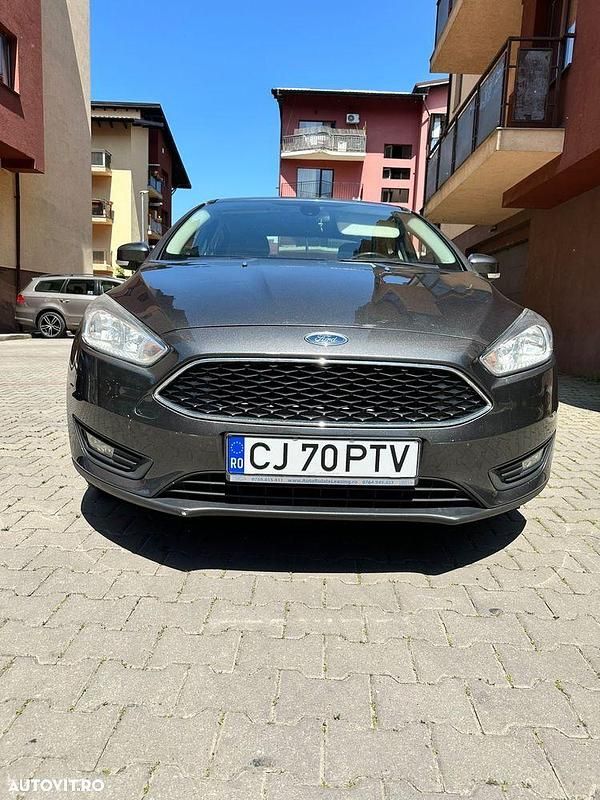 Culoaregri Utilizat 2015 Ford Focus Titanium Berlinǎ | 5.500 EUR (Preț OK) - Imagine 1/4