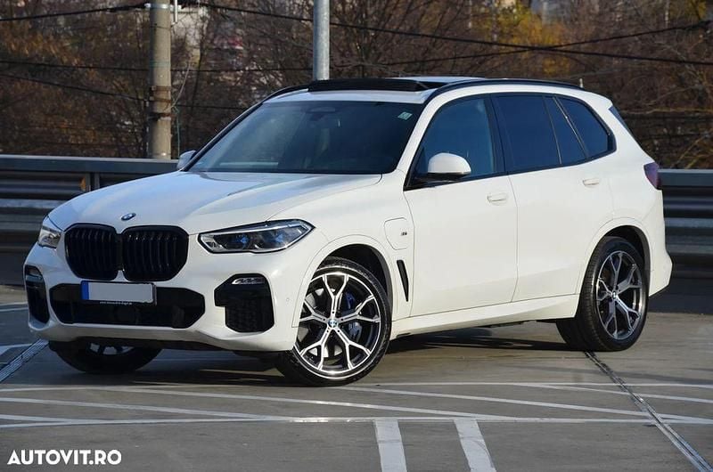 Second-hand BMW X5 Shadowline 394 CP (289 kW) 2020 Culoarealb SUV