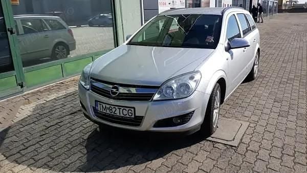 Second-hand Opel Astra 105 CP (77 kW) 2008 Argintiu Break