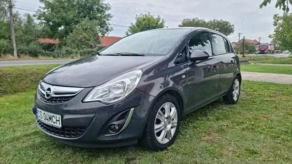 Utilizat 2013 Opel Corsa Hatchback | 4.000 EUR (Preț OK) - Imagine 1/4