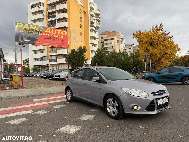 Second-hand Ford Focus Ambiente 95 CP (69 kW) 2012 Culoaregri