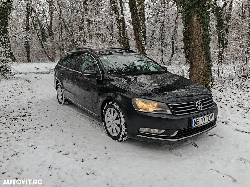 Culoarenegru Utilizat 2011 VW Passat Comfortline Break | 4.300 EUR (Preț bun) - Imagine 1/4