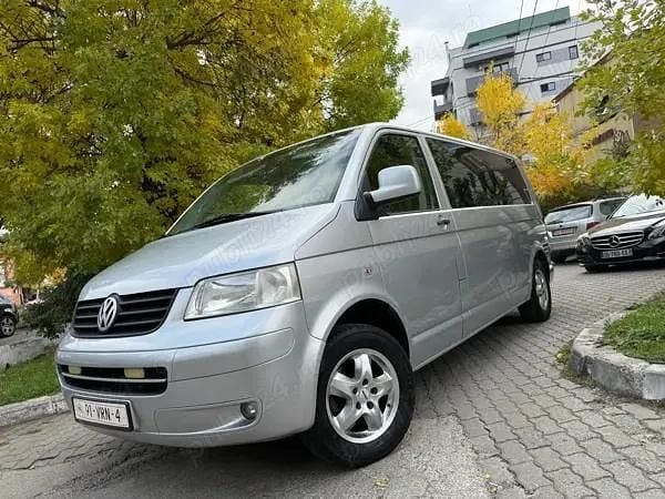 Gri Utilizat 2009 VW T5 Van | 5.990 EUR (Super Preț) - Imagine 1/4