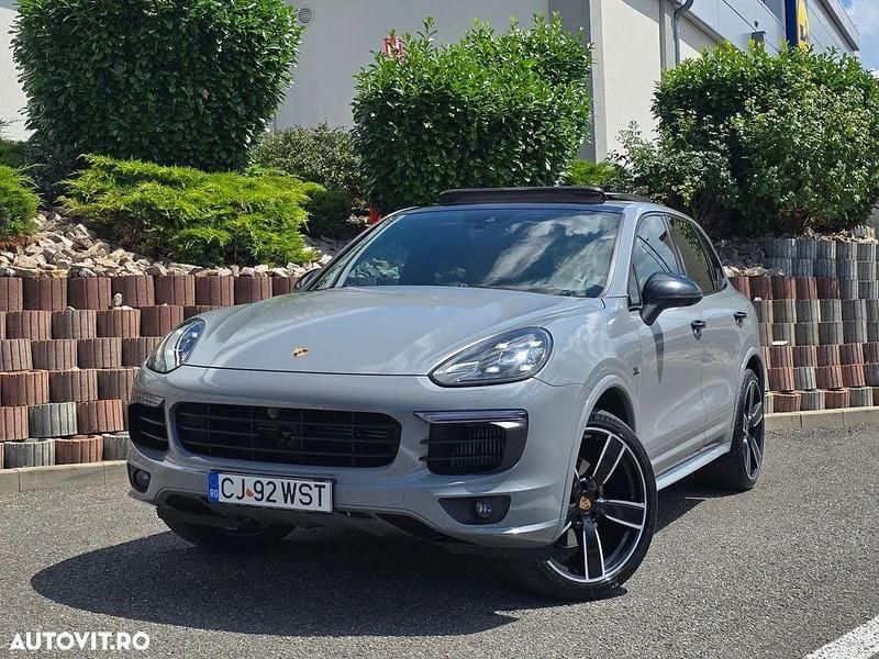 Culoaregri Utilizat 2017 Porsche Cayenne SUV | 42.200 EUR - Imagine 1/4