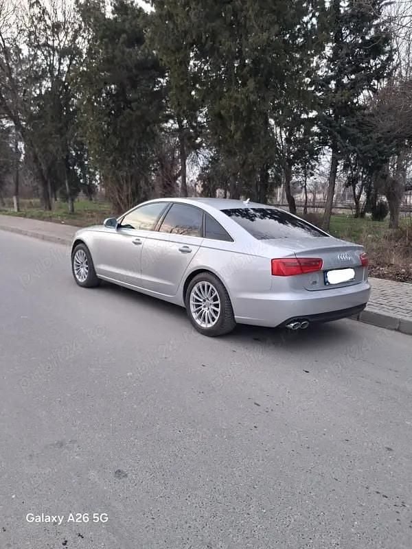 Second-hand Audi A6 177 CP (130 kW) 2013 Argintiu Berlinǎ