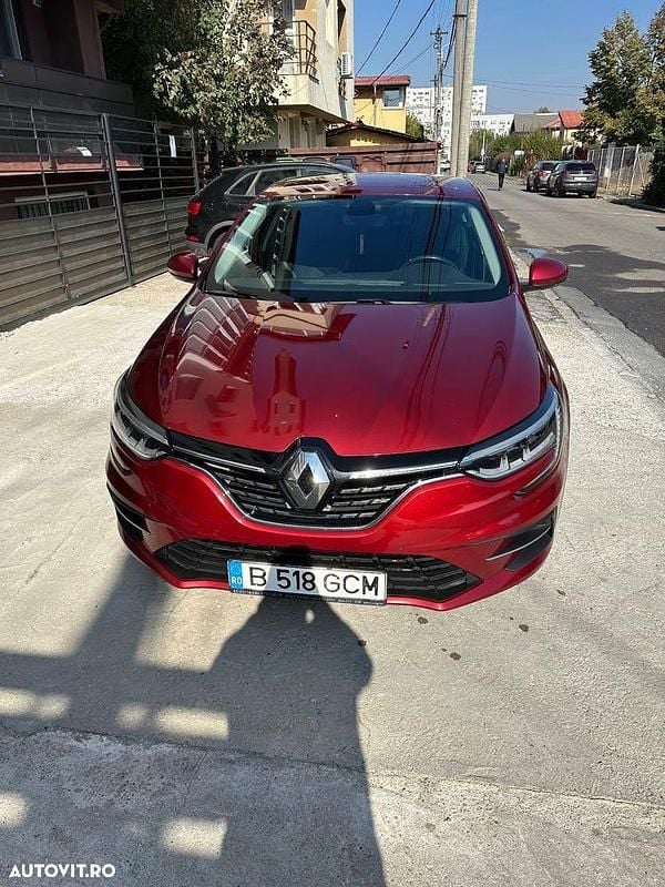 Culoarerosu Utilizat 2022 Renault Mégane IV Intens Hatchback | 12.890 EUR (Preț bun) - Imagine 1/4