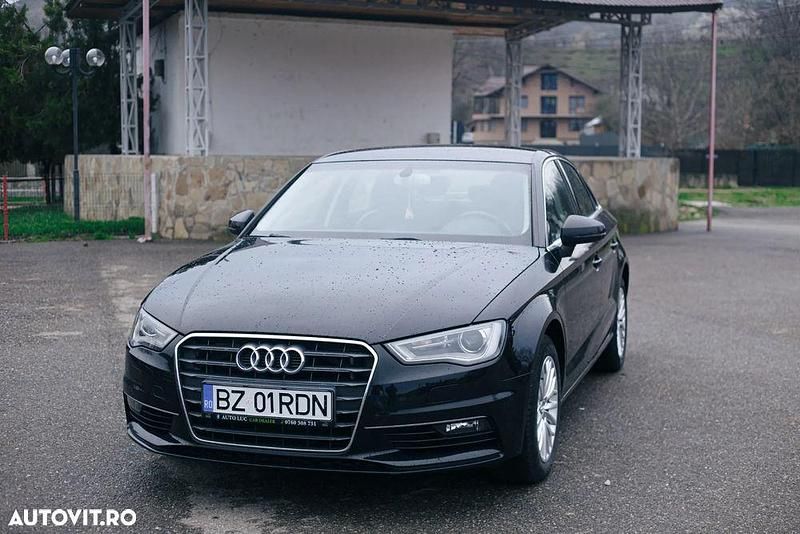Second-hand Audi A3 Ambiente 150 CP (110 kW) 2015 Culoarenegru Berlinǎ