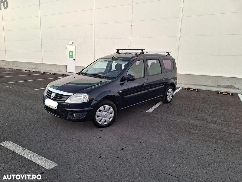 Culoarealbastru Utilizat 2011 Dacia Logan Lauréate Break | 2.999 EUR (Preț OK) - Imagine 1/4