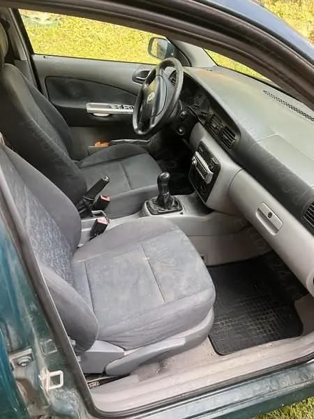 Utilizat 1999 Skoda Octavia Hatchback | 700 EUR - Imagine 1/4