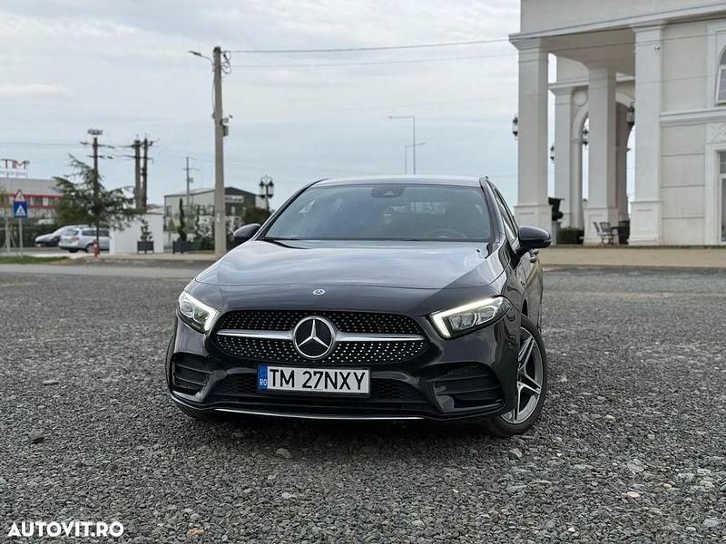 Culoareargint Utilizat 2021 Mercedes A250 Edition Berlinǎ | 20.328 EUR - Imagine 1/4