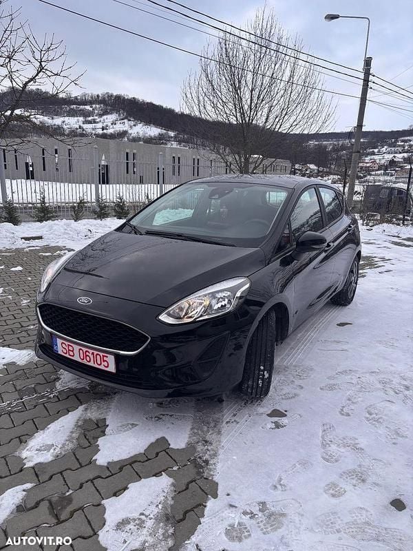 Culoarenegru Utilizat 2019 Ford Fiesta Trend | 6.650 EUR (Preț bun) - Imagine 1/4