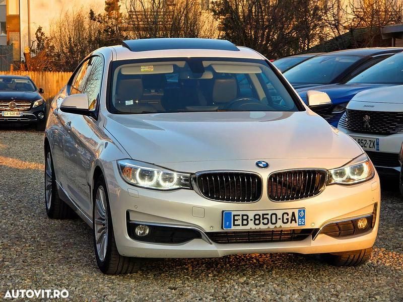 Second-hand BMW 320 Luxury Line 184 CP (135 kW) 2017 Culoarealb Berlinǎ