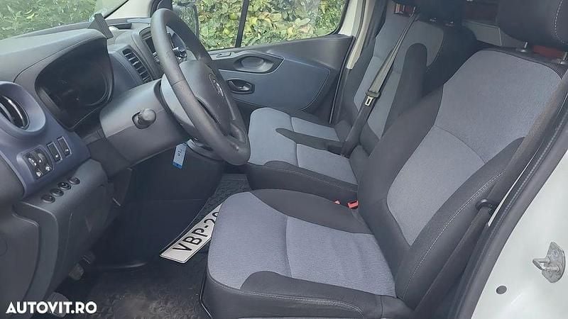 Second-hand Opel Vivaro 125 CP (91 kW) 2019 Culoarealb Monovolum