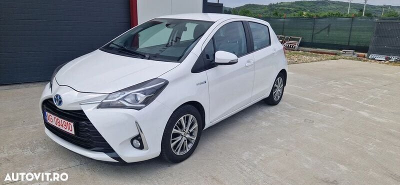 Alb Utilizat 2019 Toyota Yaris Hybrid | 10.600 EUR - Imagine 1/4