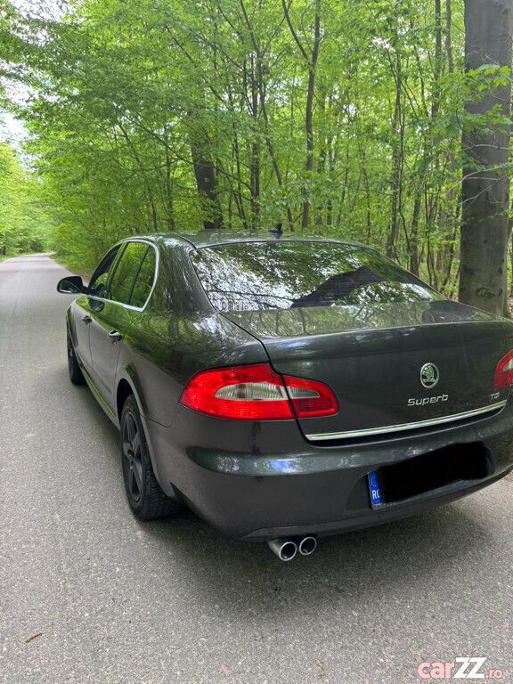 Alte culori Utilizat 2013 Skoda Superb | 4.500 EUR - Imagine 1/3