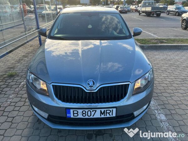 Gri Utilizat 2013 Skoda Octavia Berlinǎ | 9.399 EUR (Scump) - Imagine 1/4