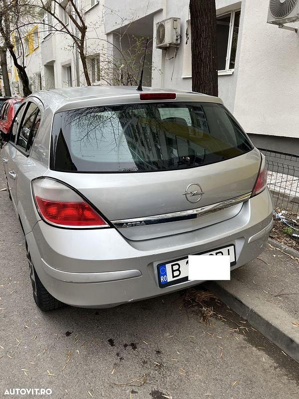 Culoaregri Utilizat 2004 Opel Astra Hatchback | 1.200 EUR (Preț OK) - Imagine 1/4