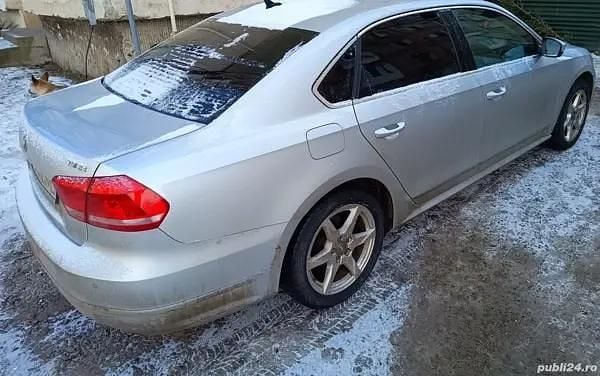 Second-hand VW Passat 177 CP (130 kW) 2014 Argintiu Coupe