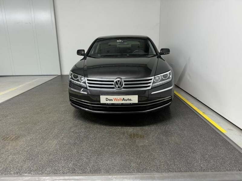 Second-hand VW Phaeton 245 CP (180 kW) 2015 Gri inchis  metalic