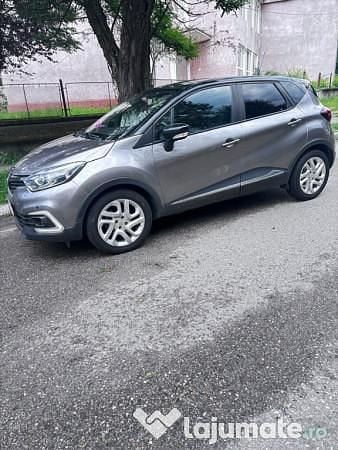 Gri Utilizat 2019 Renault Captur SUV | 10.000 EUR (Preț OK) - Imagine 1/3