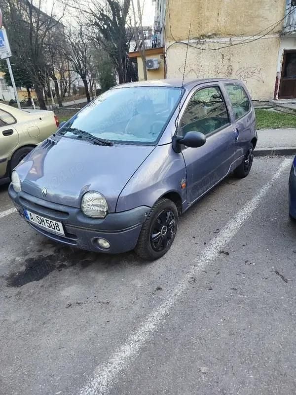 Second-hand Renault Twingo 56 CP (41 kW) 1997 Hatchback