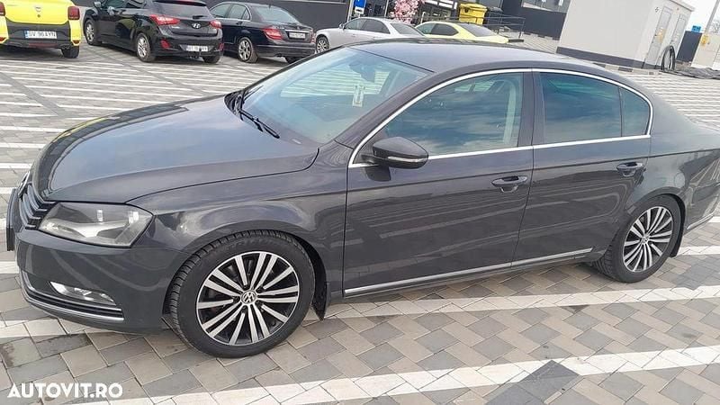 Culoaregri Utilizat 2013 VW Passat Highline Break | 7.500 EUR (Puțin scump) - Imagine 1/4