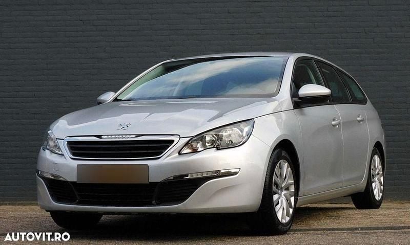 Gri Utilizat 2014 Peugeot 308 Access Break | 4.400 EUR (Preț bun) - Imagine 1/4
