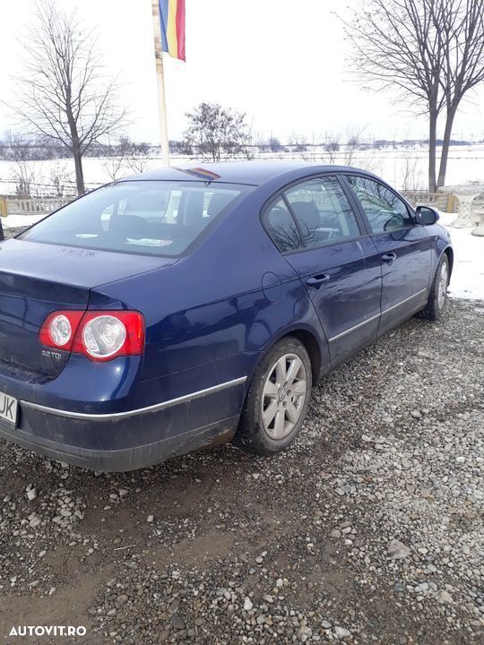 Secondhand 2008 VW Passat 2.0 Diesel 140 CP (4.380 €) Bacău AutoUncle