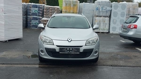 Utilizat 2010 Renault Mégane III Break | 4.200 EUR (Preț OK) - Imagine 1/4
