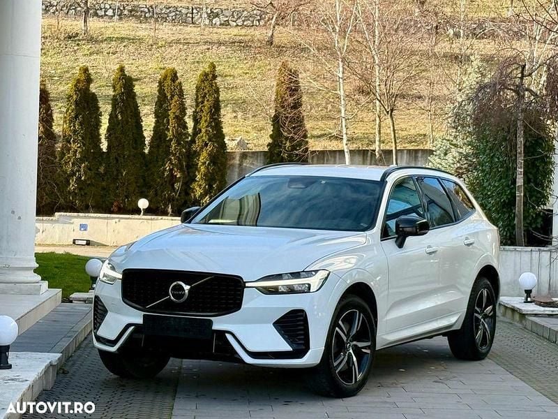 Second-hand Volvo XC60 R-Design 197 CP (144 kW) 2022 Culoarealb SUV