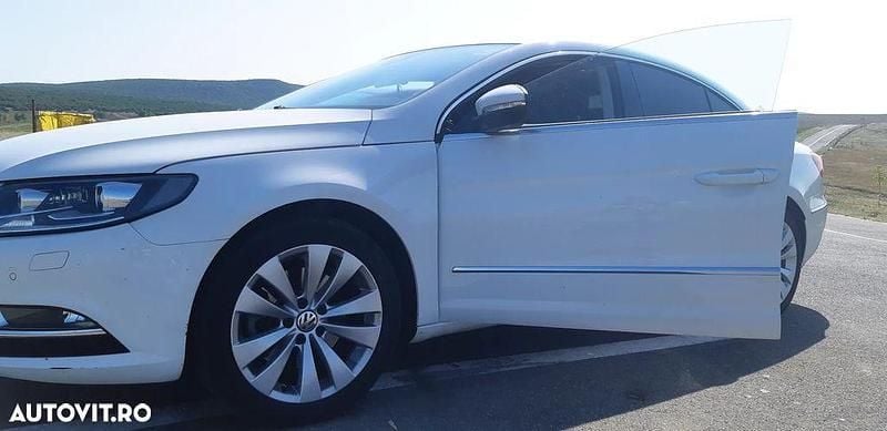 Second-hand VW Passat 140 CP (102 kW) 2014 Culoarealb Berlinǎ