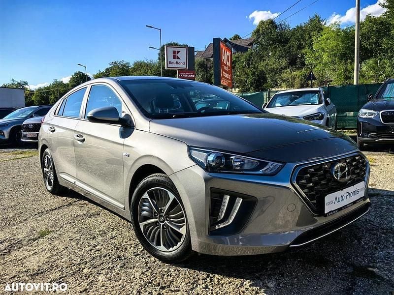 Culoareargint Utilizat 2020 Hyundai Ioniq Hatchback | 16.940 EUR (Preț OK) - Imagine 1/4