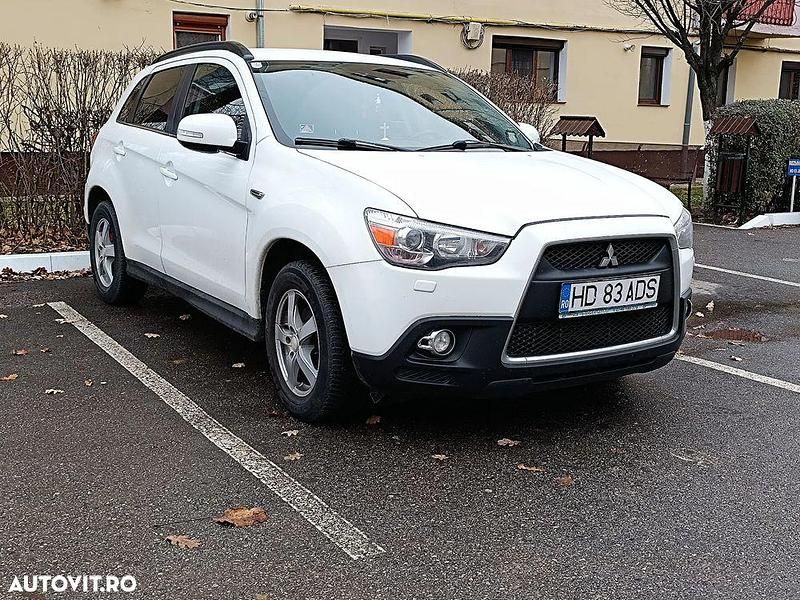 Second-hand Mitsubishi ASX Instyle 150 CP (110 kW) 2011 Culoarealb SUV