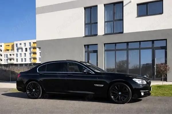 Second-hand BMW 730L 256 CP (188 kW) 2015 Negru Berlinǎ